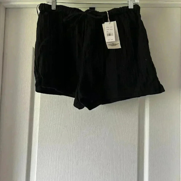 SALTY LEMON 2-PC SHORT SET (NEW WITH TAG) - Picture 5 of 14